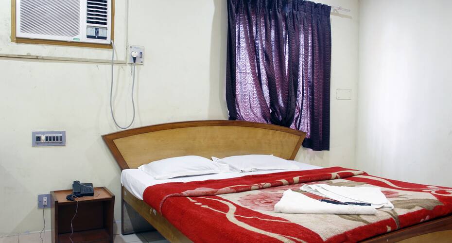 Royal Mid Town Lodge, Visakhapatnam 5